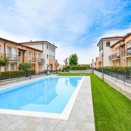 Aurora Home Sirmione Bagian luar foto